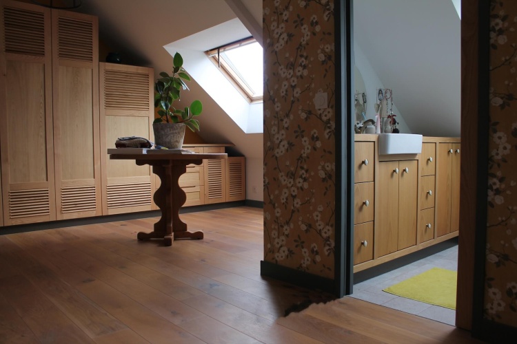 Aménagement d'un espace sur mesure sous combles